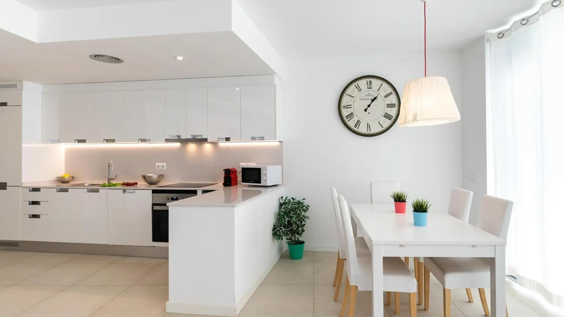 Torroella de Montgrí Ref. Montgo Platja 2: Magnifico Apartamento A Pie De Playa En Cala Montgo ! - Es-325-26 דירה