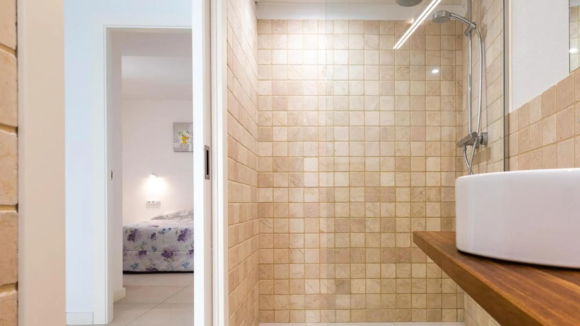 Torroella de Montgrí Ref. Montgo Platja 2: Magnifico Apartamento A Pie De Playa En Cala Montgo ! - Es-325-26 0*, Torroella de Montgrí ספרד