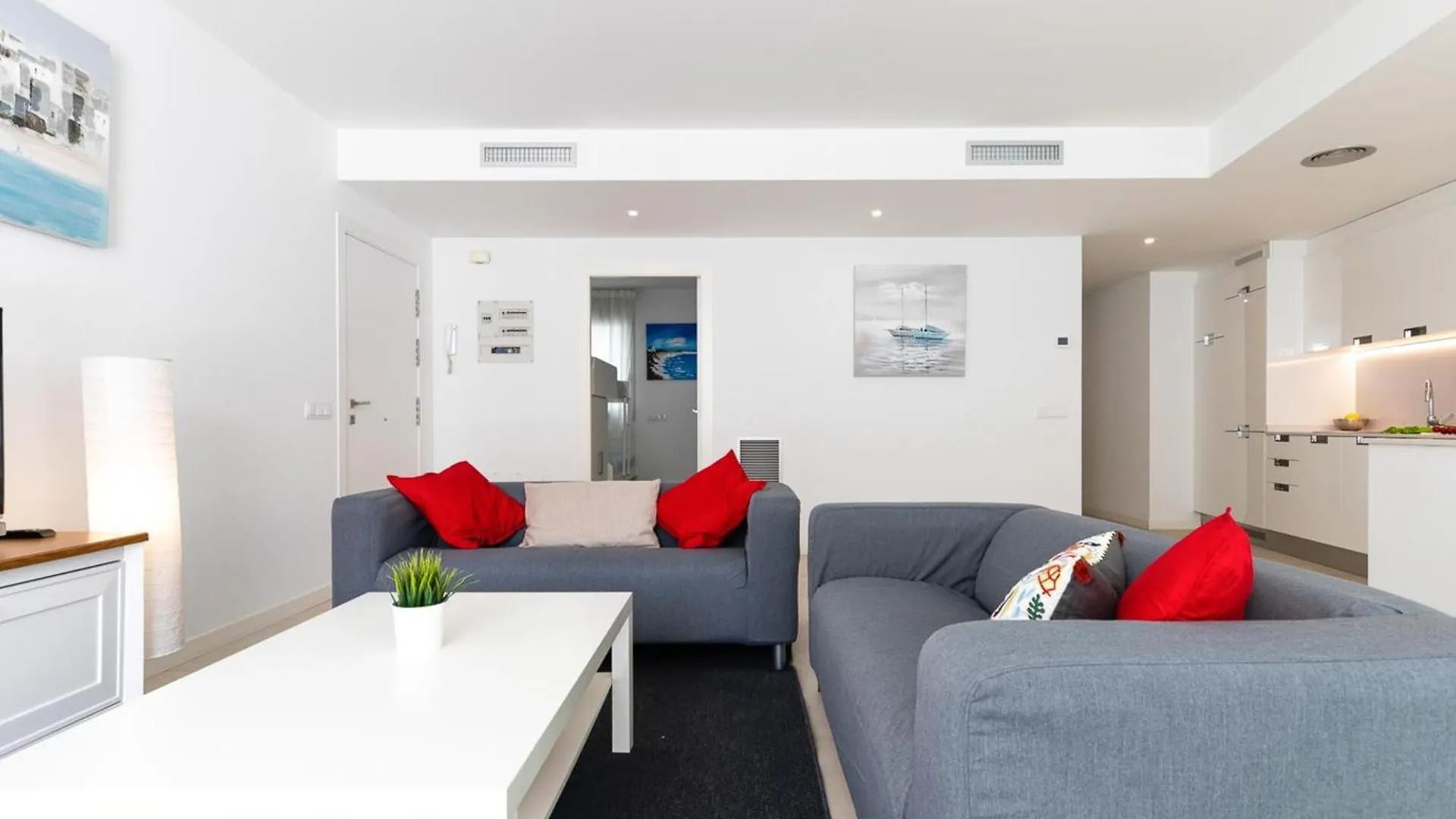 Ref. Montgo Platja 2: Magnifico Apartamento A Pie De Playa En Cala Montgo ! - Es-325-26 Torroella de Montgrí Appartement