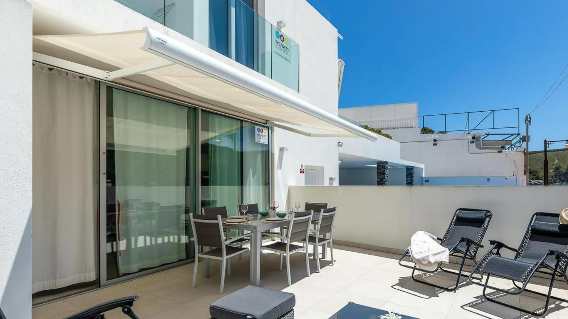 Torroella de Montgrí Ref. Montgo Platja 2: Magnifico Apartamento A Pie De Playa En Cala Montgo ! - Es-325-26 דירה